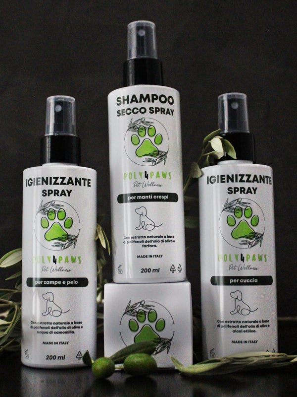 Kit Igiene Perfetta Manti Crespi Poly4Paws: Rivitalizza il pelo riccio del tuo cane con il nostro esclusivo set di shampoo secco, igienizzante per zampe e pelo, e igienizzante per cuccia.